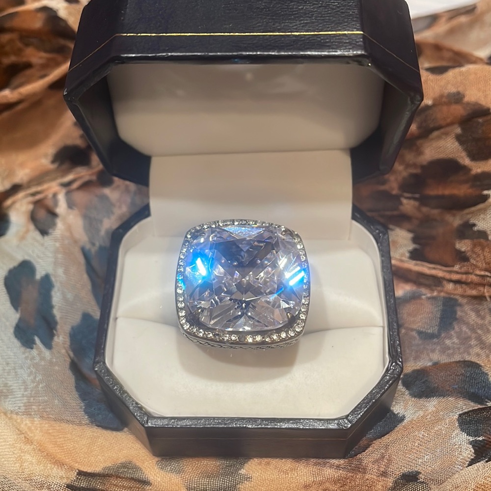 Chunky brass ring